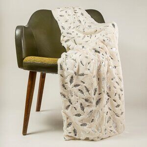 Luxe Home Decor Signature Faux Fur Throw | 1-Piece | Silver leaf on ivory